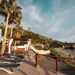 Casa Cuartel El Velero *