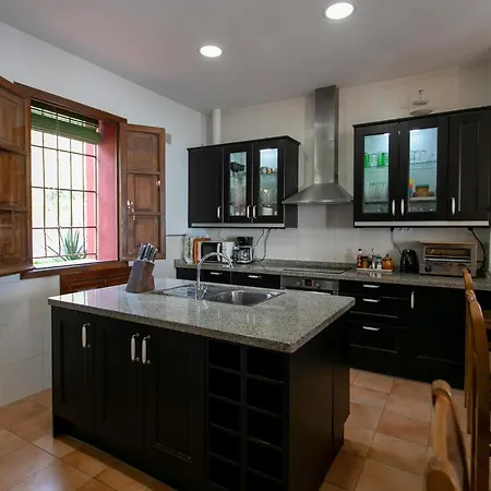 Casa Cuartel El Velero בית נופש *