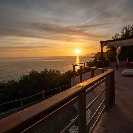 Casa Cuartel El Velero