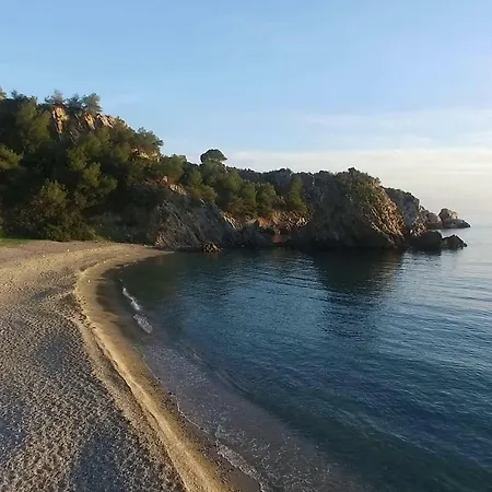 Casa Cuartel El Velero *