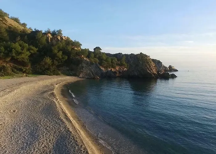 Casa Cuartel El Velero *