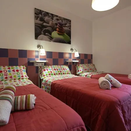 Casa Cuartel El Velero *