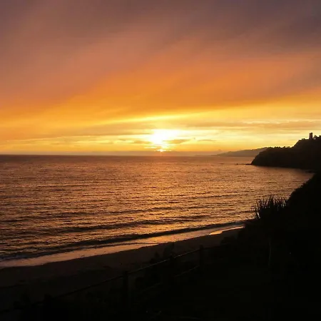 Будинок відпочинку Casa Cuartel El Velero *