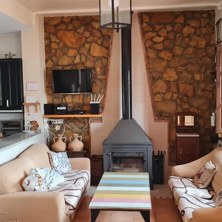 Casa Cuartel El Velero