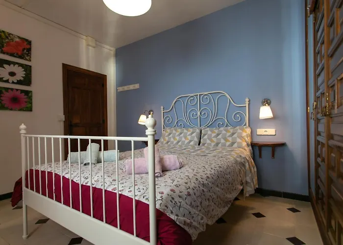 Casa Cuartel El Velero * 内尔哈