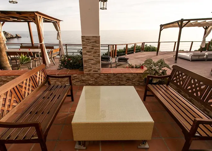 Casa Cuartel El Velero 内尔哈